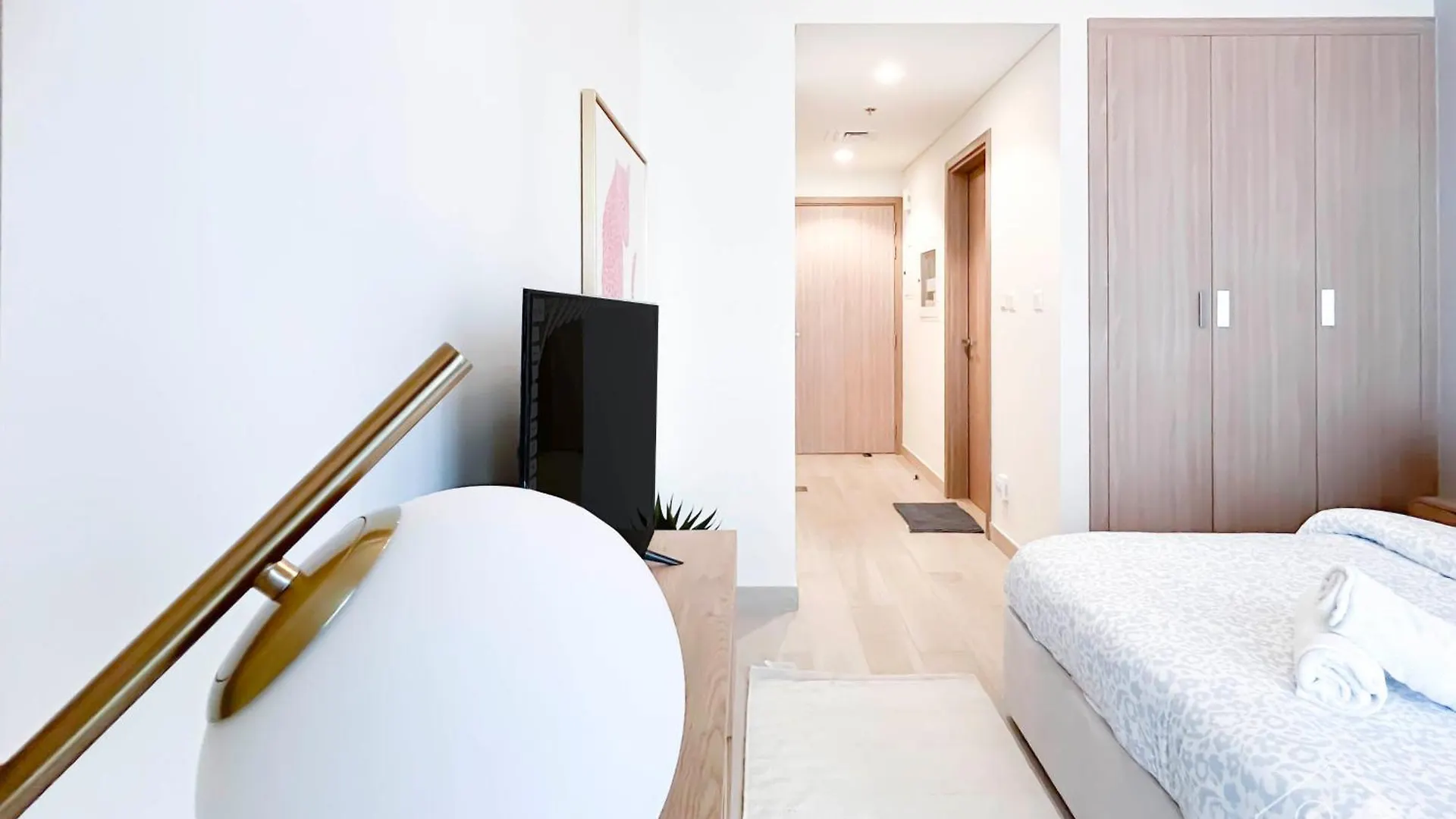 Urban Charm Studio With Balcony In Riviera Dubai 0*,